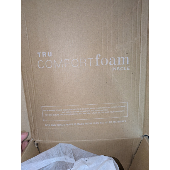 Journee Collection Women's Antonina loafers SZ 5.5 ,Tan - Picture 9 of 10